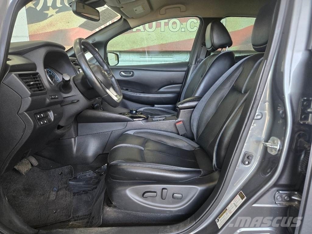 Nissan LEAF Voiture