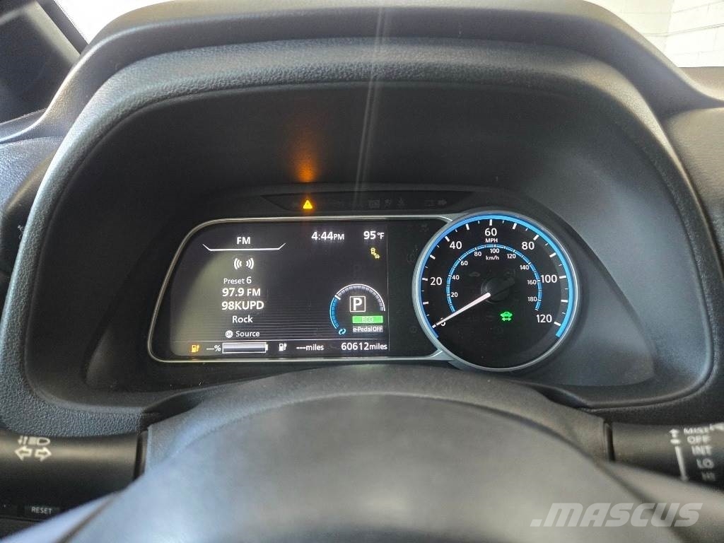 Nissan LEAF Voiture