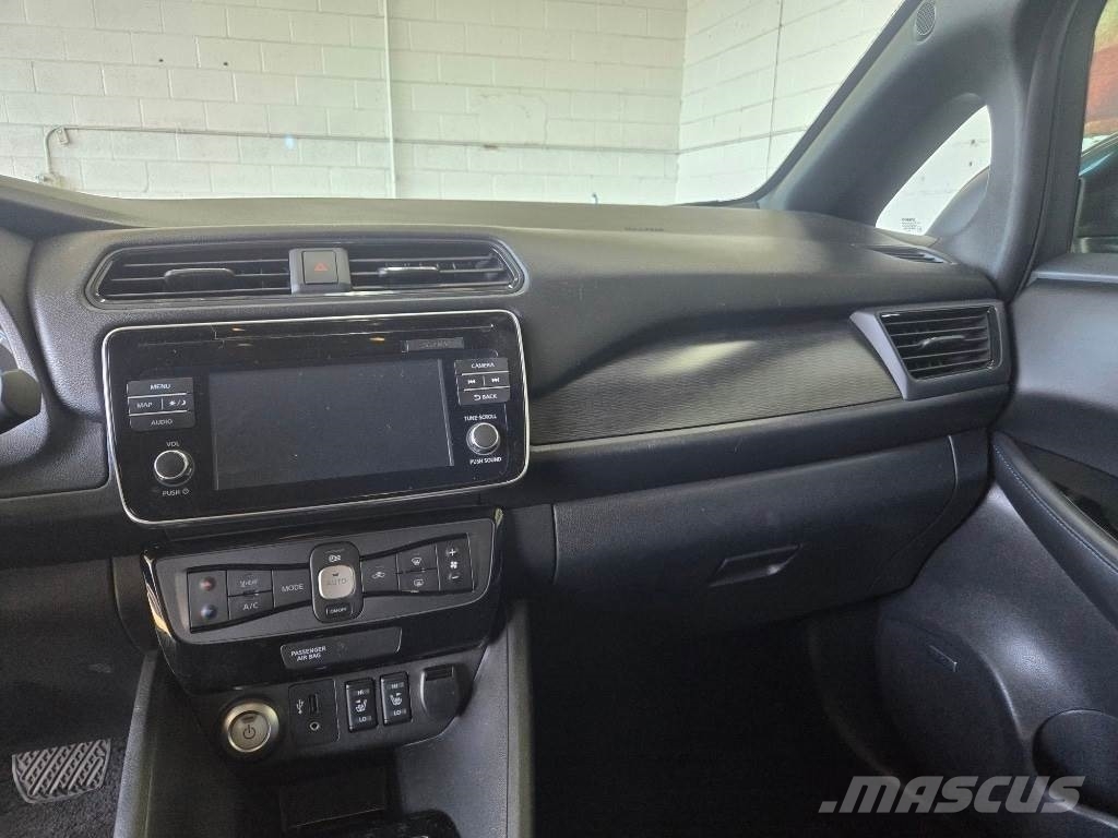 Nissan LEAF Voiture