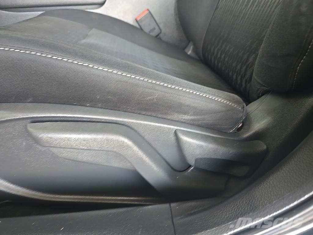 Nissan Altima Voiture