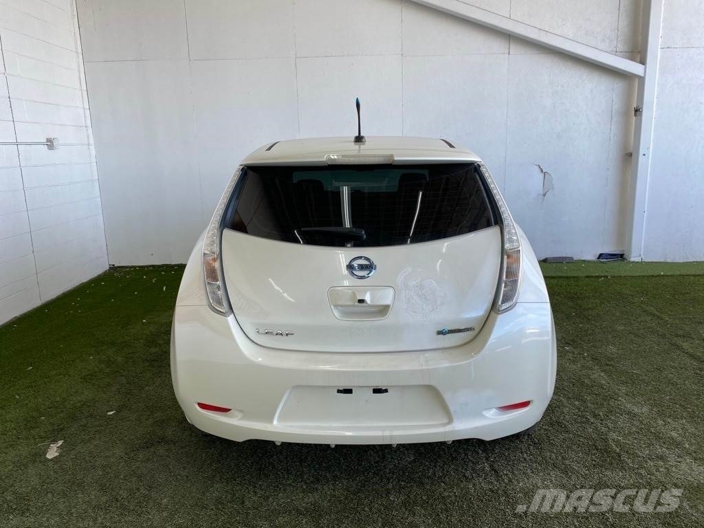 Nissan LEAF Voiture