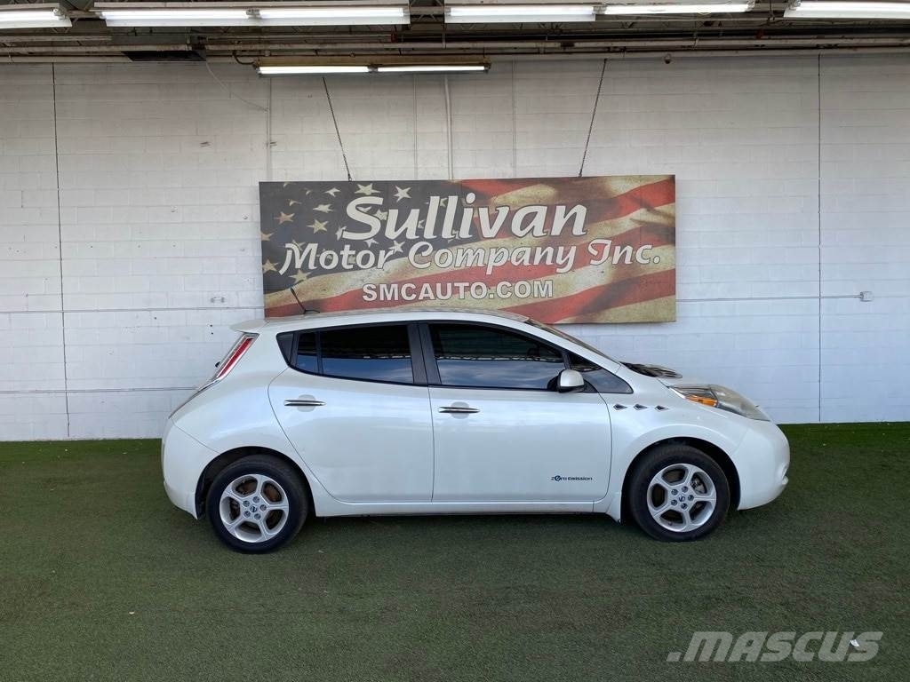 Nissan LEAF Voiture