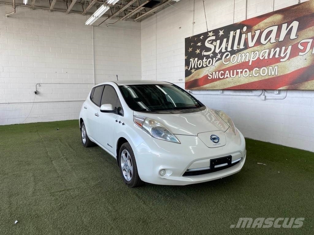 Nissan LEAF Voiture