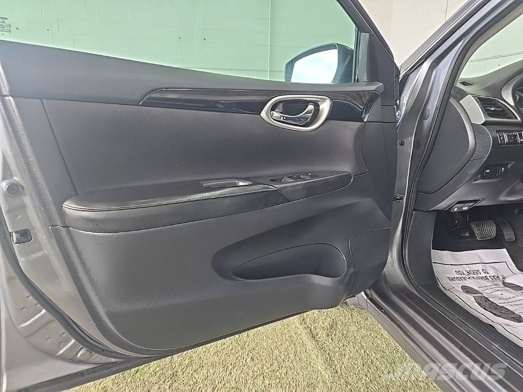 Nissan Sentra Voiture