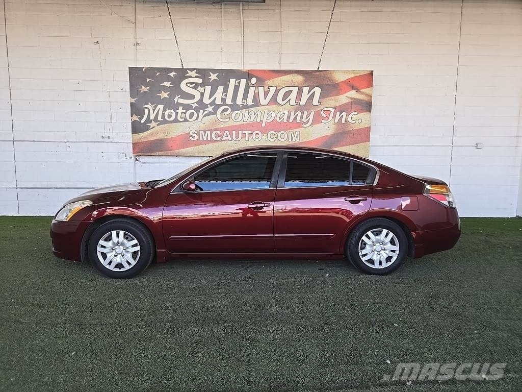 Nissan Altima Voiture