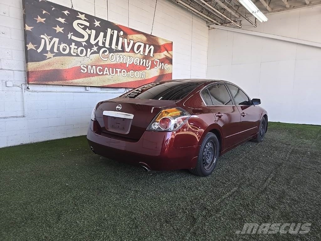 Nissan Altima Voiture