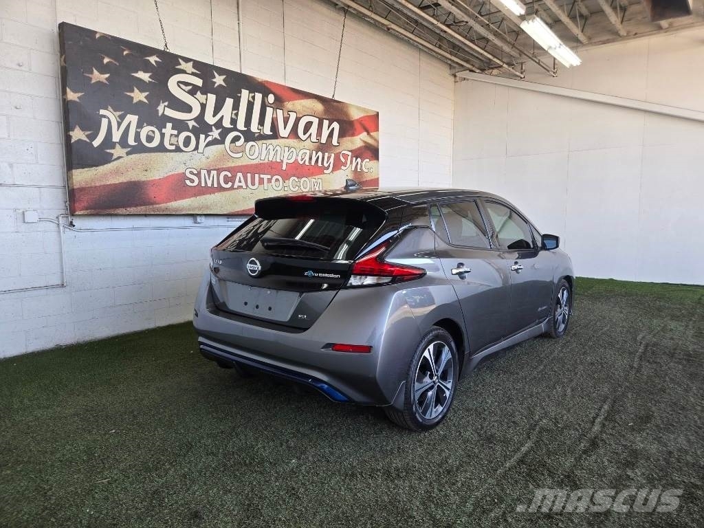 Nissan LEAF Voiture