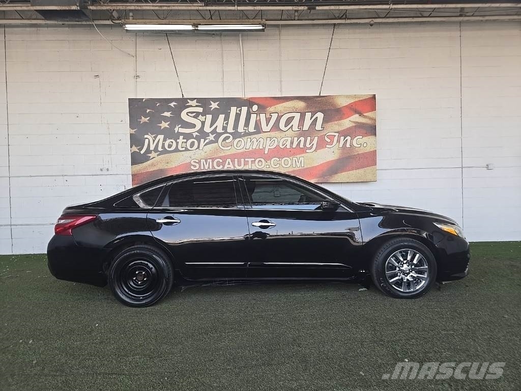 Nissan Altima Voiture