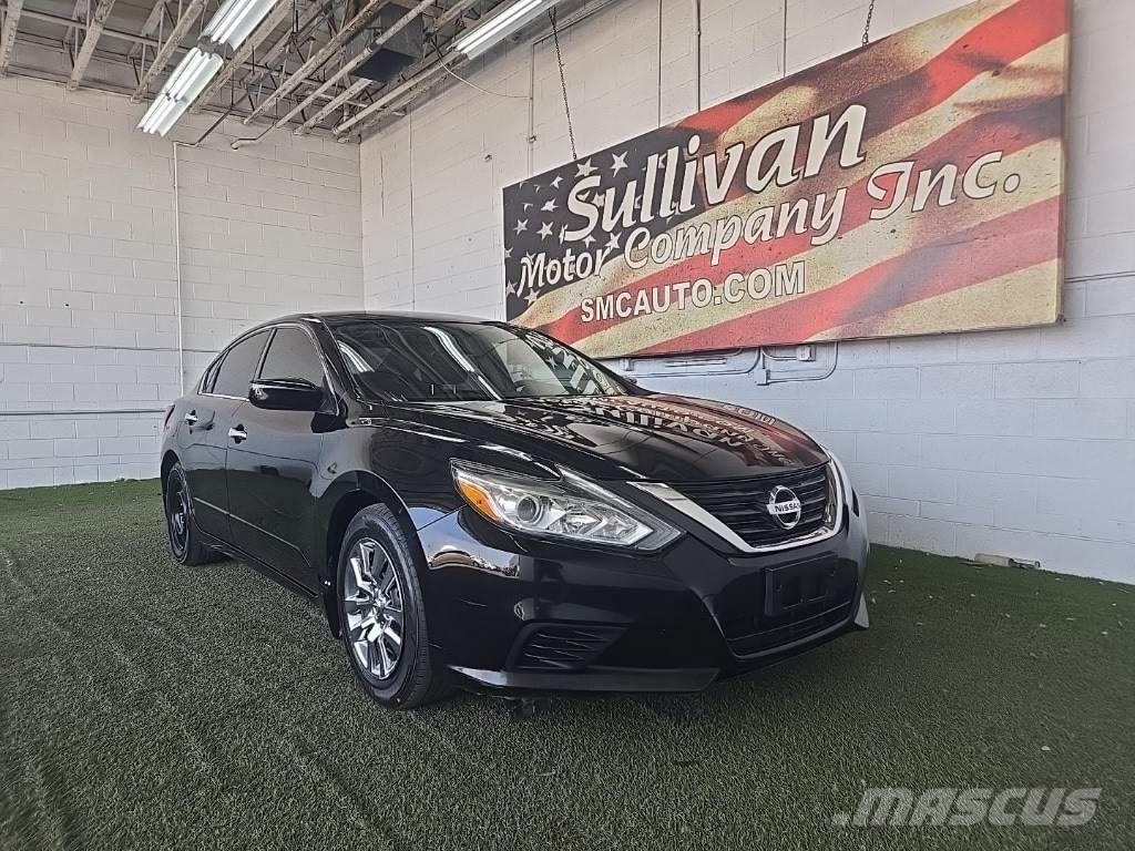 Nissan Altima Voiture