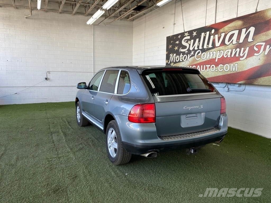 Porsche Cayenne Automobili