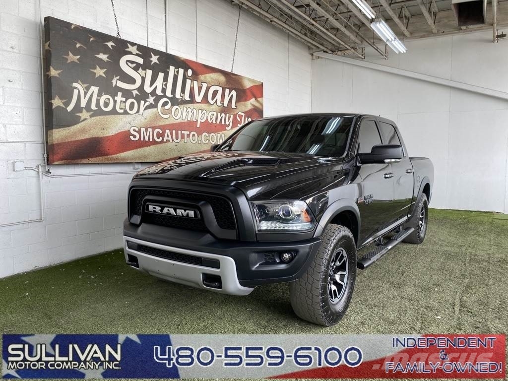 RAM 1500 شاحنات خفيفة/مفصلية الجوانب