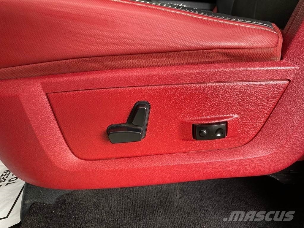 RAM 1500 شاحنات خفيفة/مفصلية الجوانب