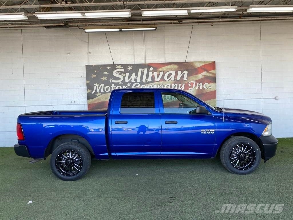 RAM 1500 شاحنات خفيفة/مفصلية الجوانب