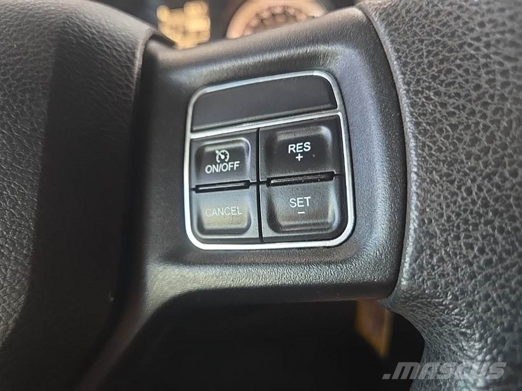 RAM 2500 皮卡车