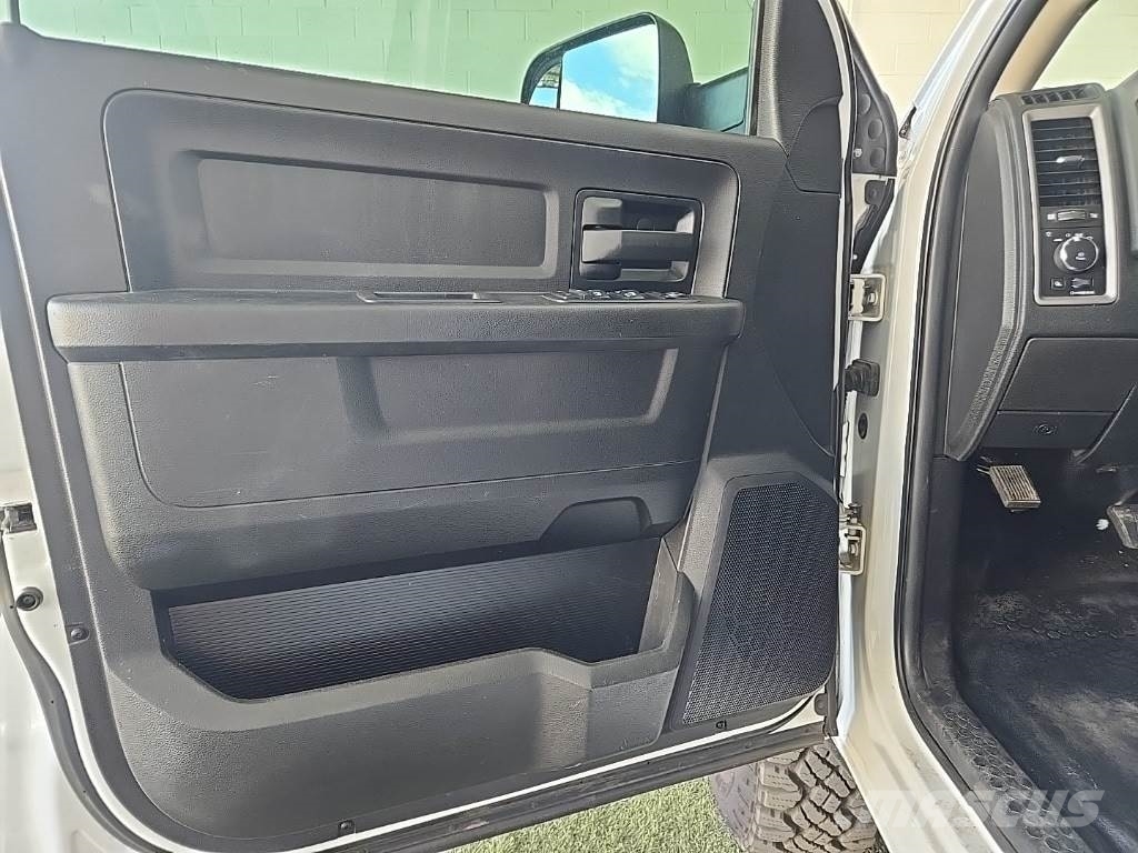 RAM 2500 皮卡车