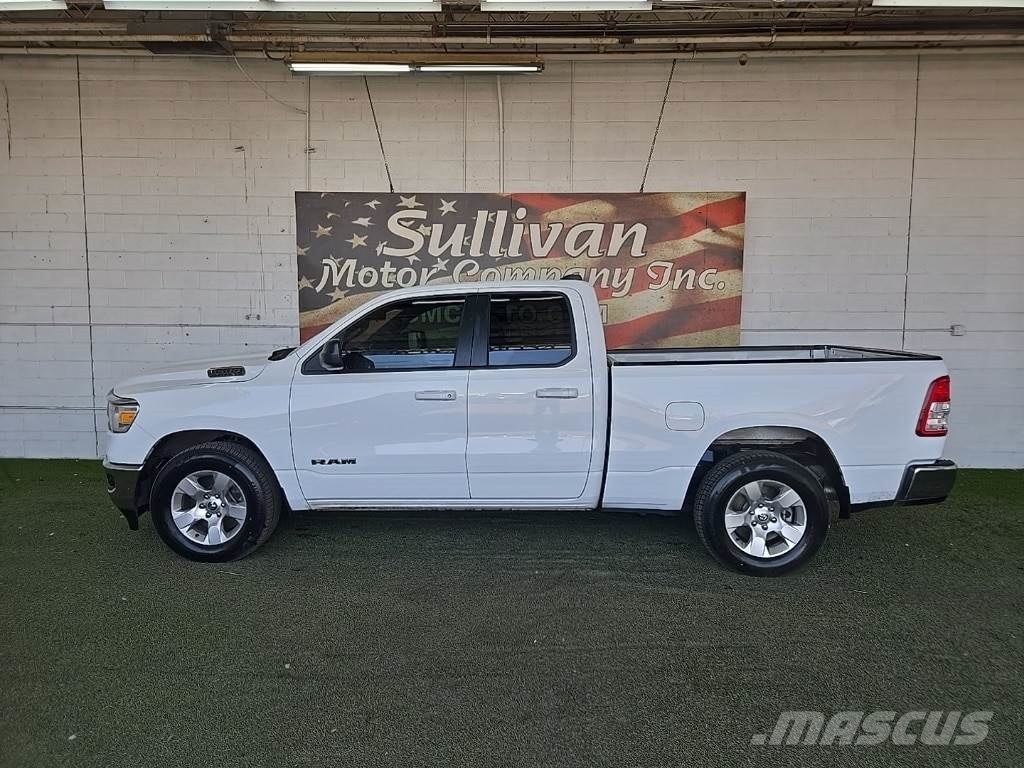 RAM 1500 شاحنات خفيفة/مفصلية الجوانب