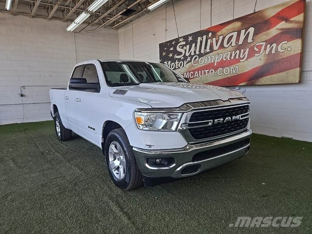 RAM 1500 شاحنات خفيفة/مفصلية الجوانب
