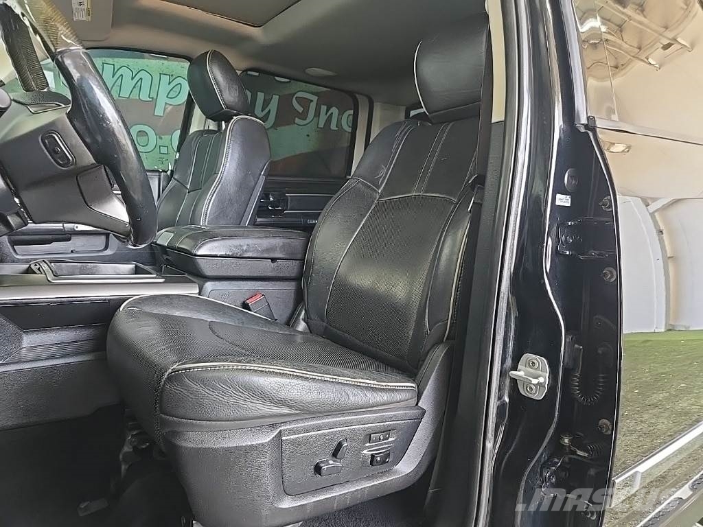 RAM 1500 شاحنات خفيفة/مفصلية الجوانب