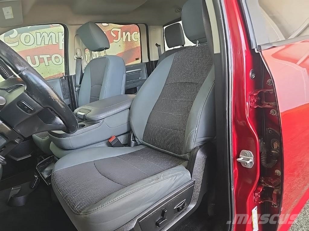 RAM 1500 شاحنات خفيفة/مفصلية الجوانب