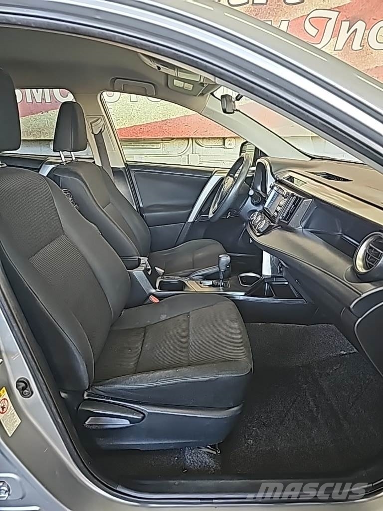 Toyota RAV4 자동차