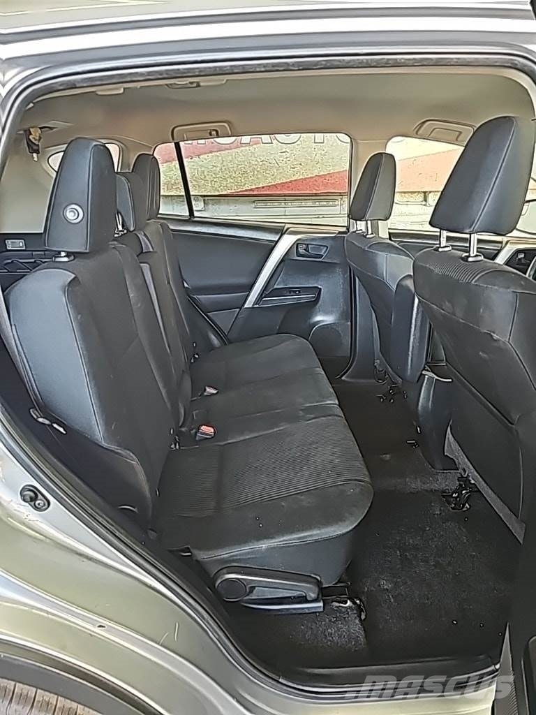 Toyota RAV4 자동차