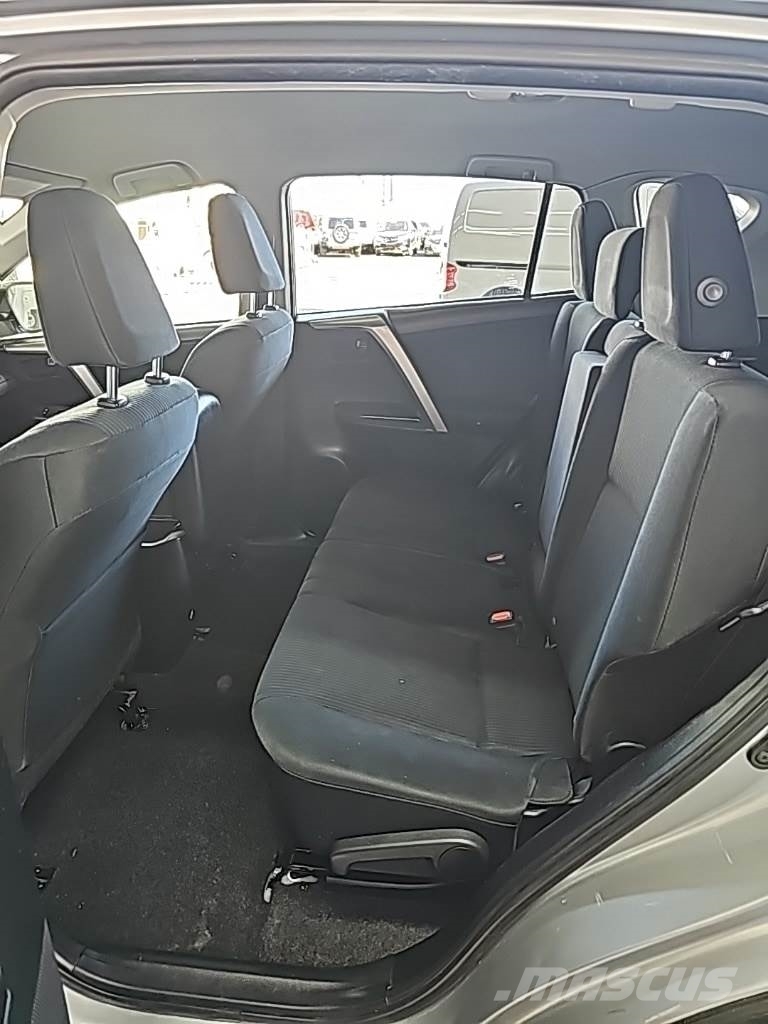 Toyota RAV4 자동차