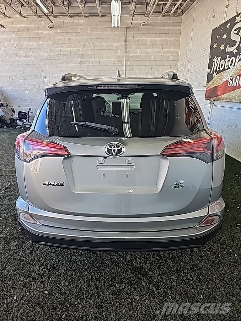 Toyota RAV4 자동차