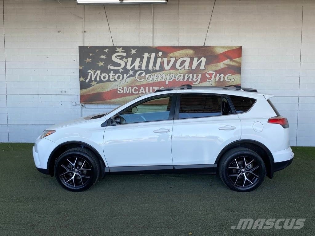 Toyota RAV4 سيارات