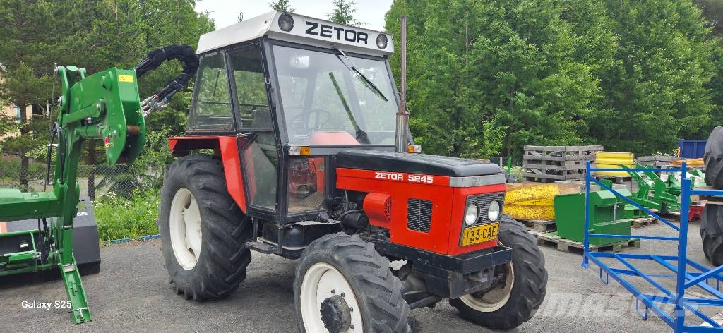 Zetor 5245 الجرارات