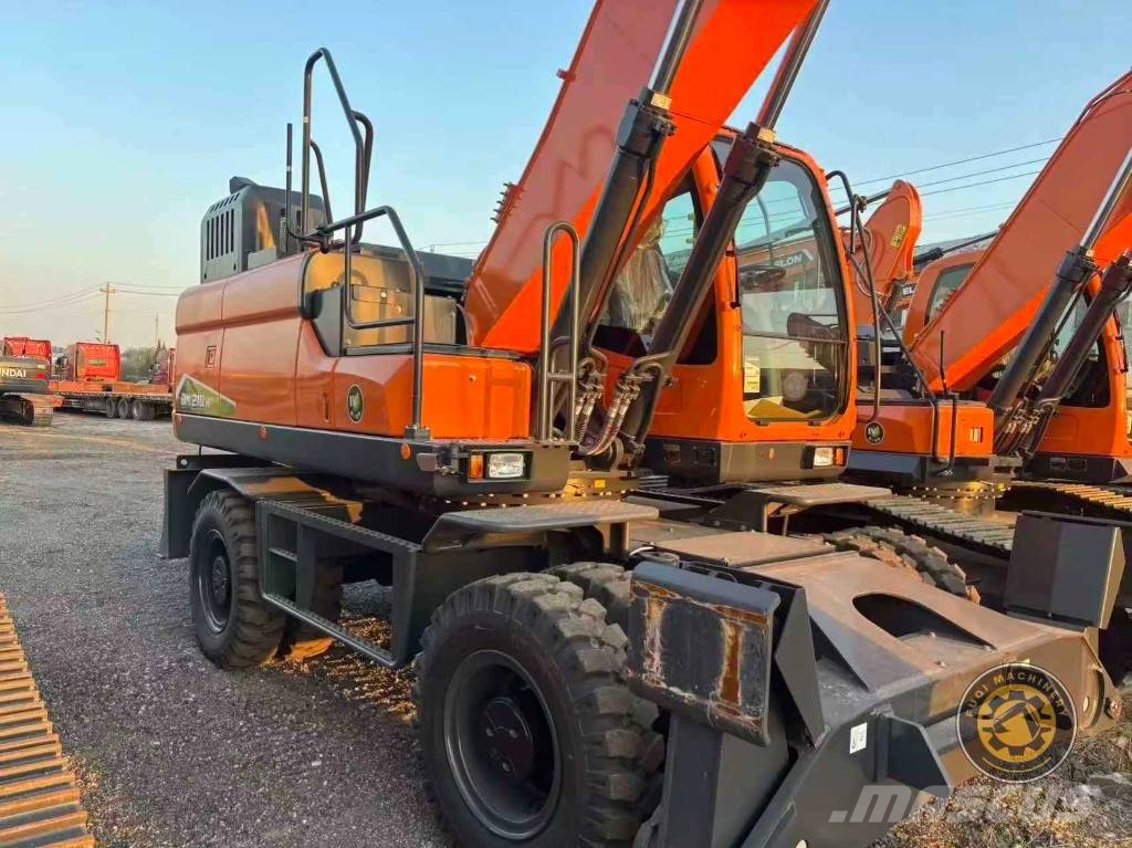 Develon DX210W Ratiniai ekskavatoriai