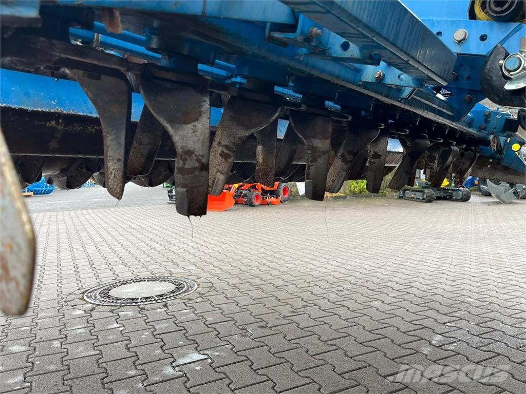 Lemken SAPHIR 7/300-DS + Zirkon 8/300 20R Vetőgépek