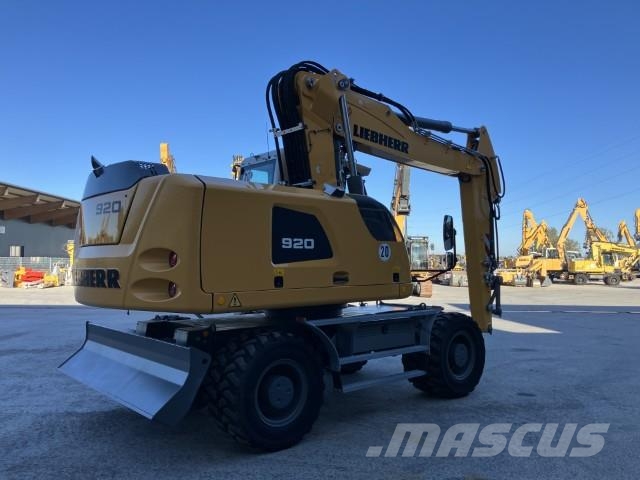Liebherr A 920 Litronic حفارات بعجل