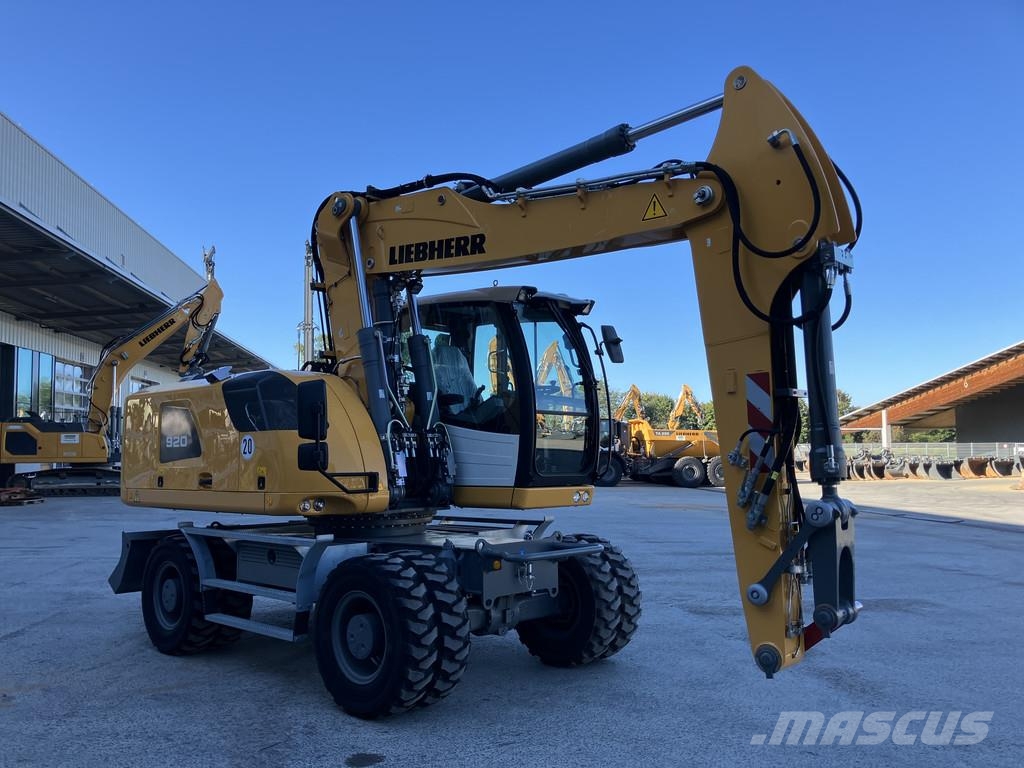 Liebherr A 920 Litronic حفارات بعجل