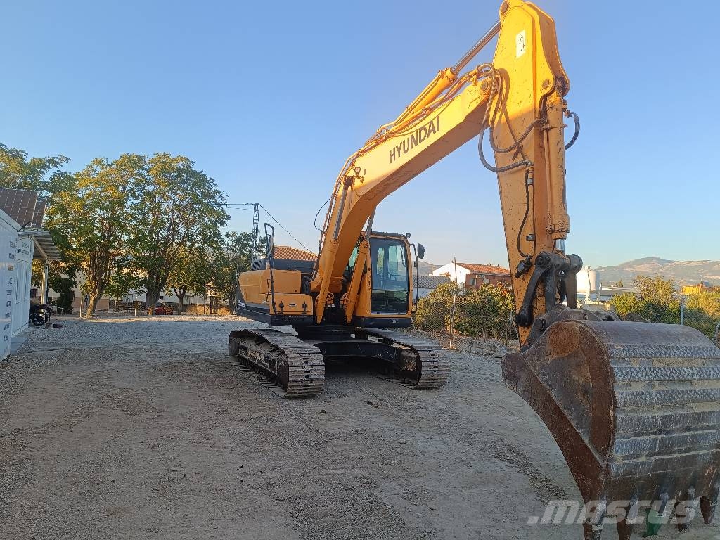 Hyundai R220LC-9A Pelle sur chenilles
