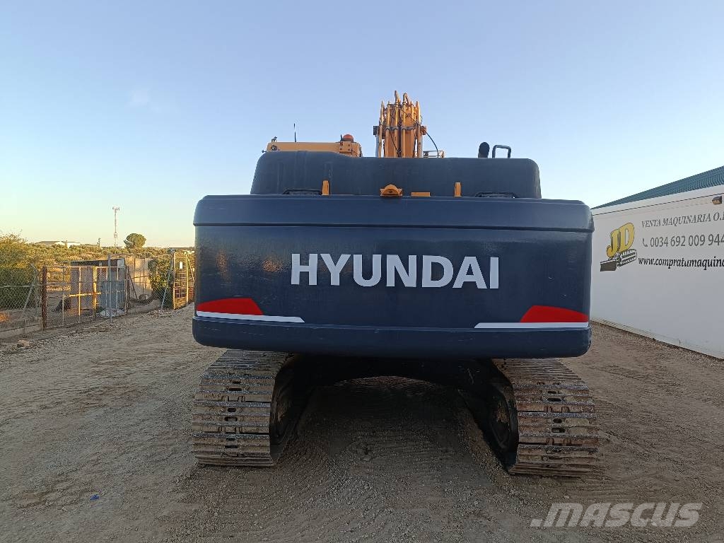 Hyundai R220LC-9A Pelle sur chenilles