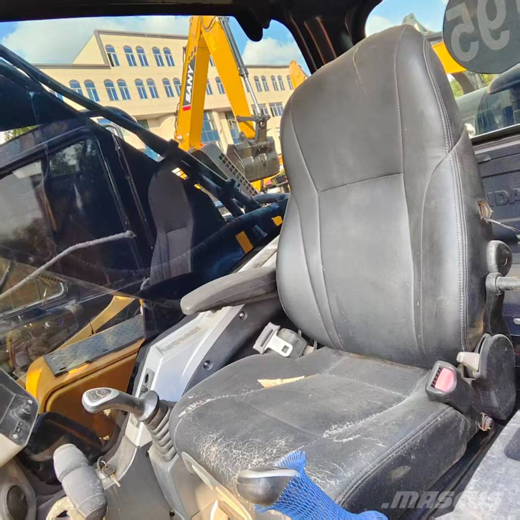 Hyundai 300LC-9S Vikšriniai ekskavatoriai