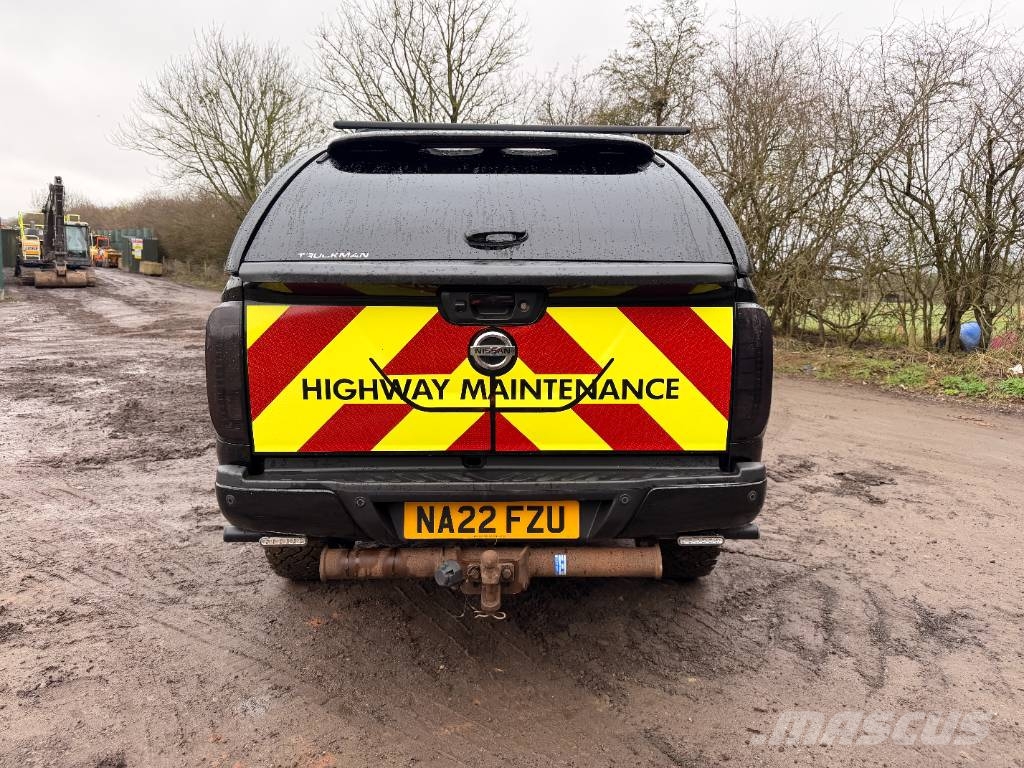 Nissan Navara Flakbilar/Pickuper