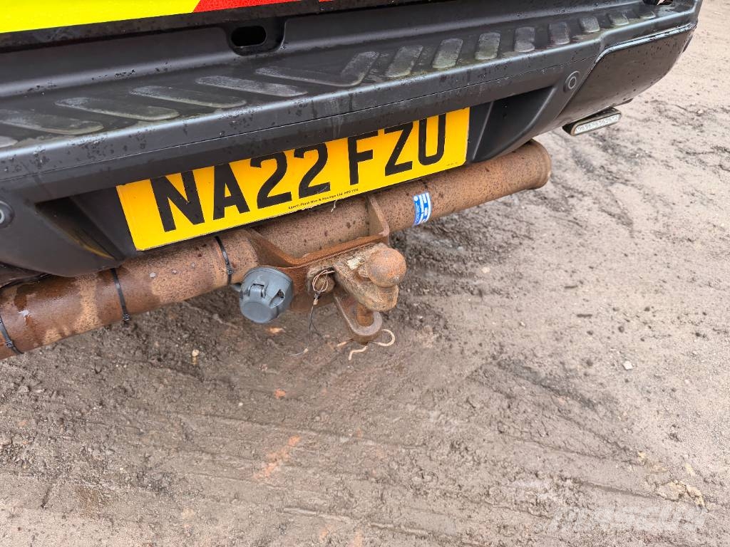 Nissan Navara Flakbilar/Pickuper