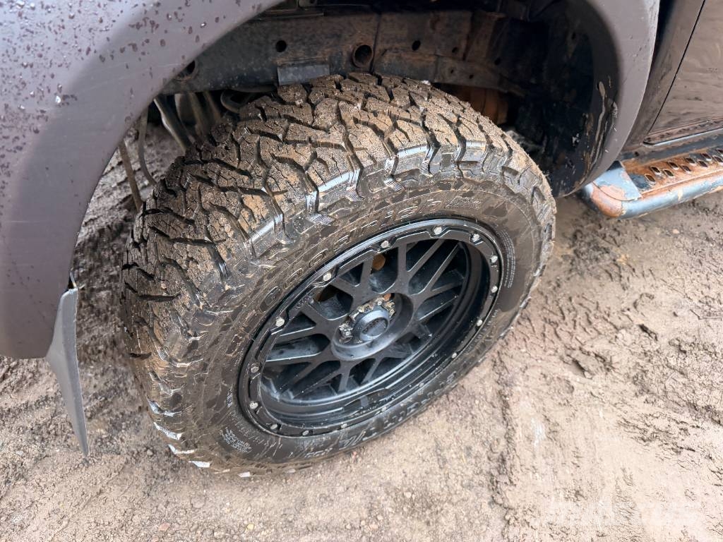 Nissan Navara Flakbilar/Pickuper