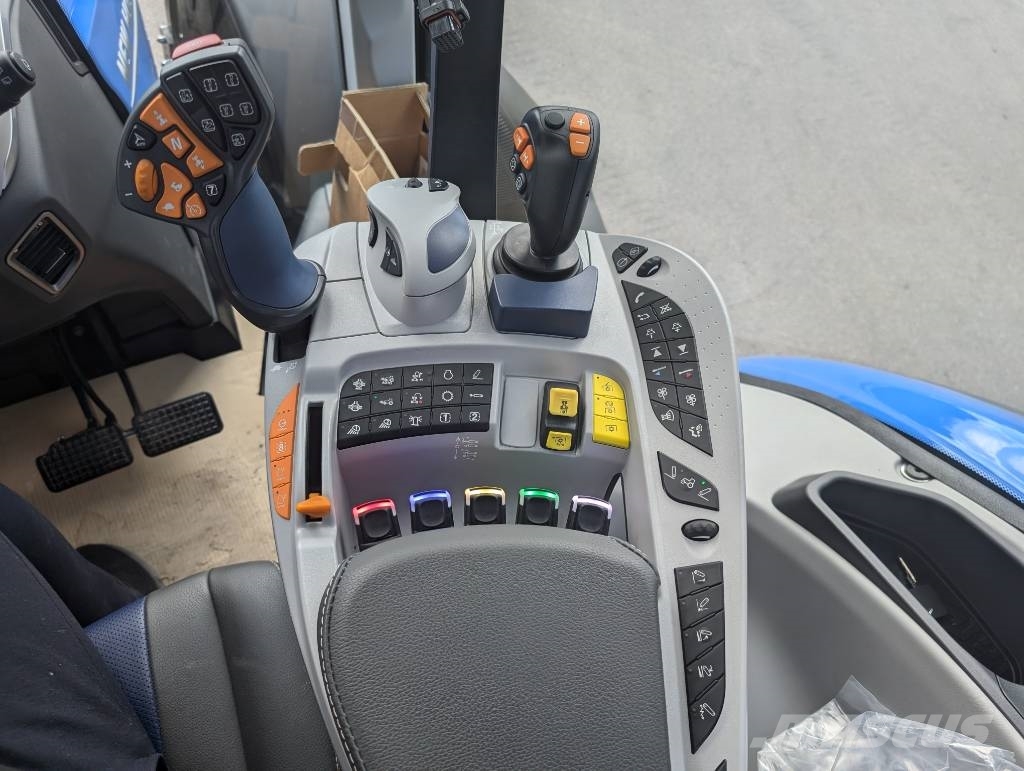New Holland T7.315 HD ”New Gen” omg. lev! 트랙터