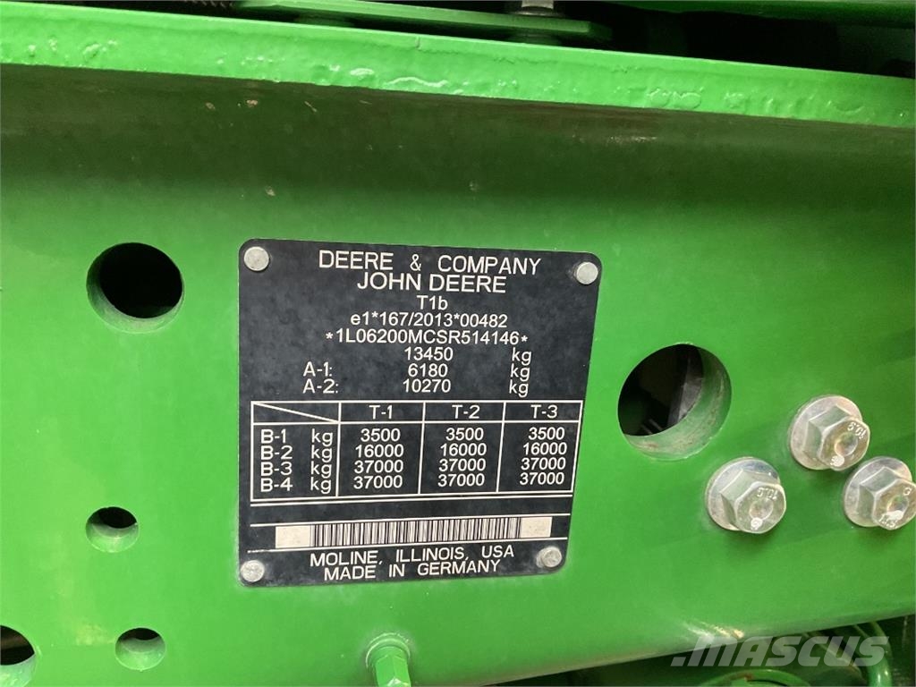 John Deere 6M 200 الجرارات