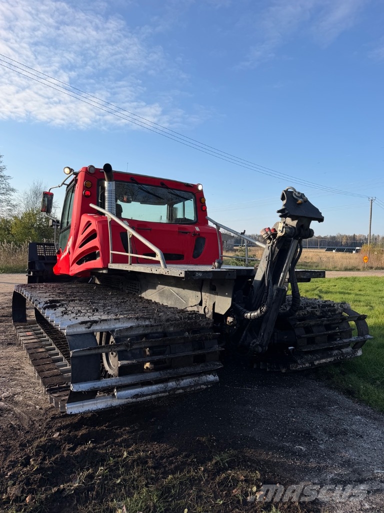 PISTEBULLY 600 鏟雪車