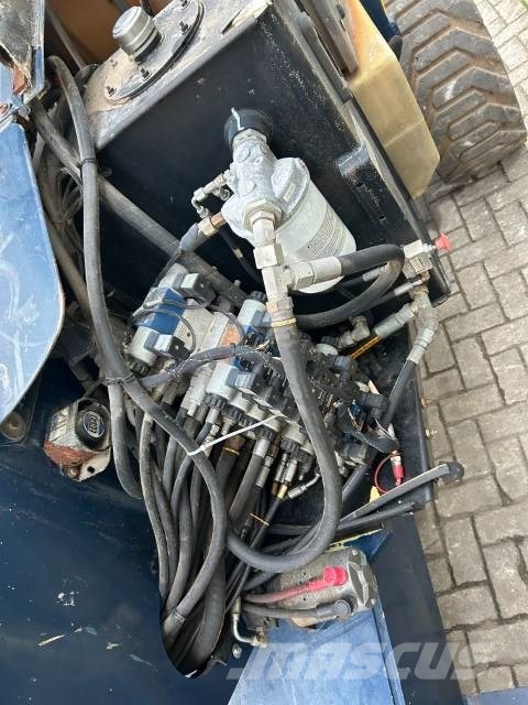 JLG 600 AJ رافعات سلة مفصلية