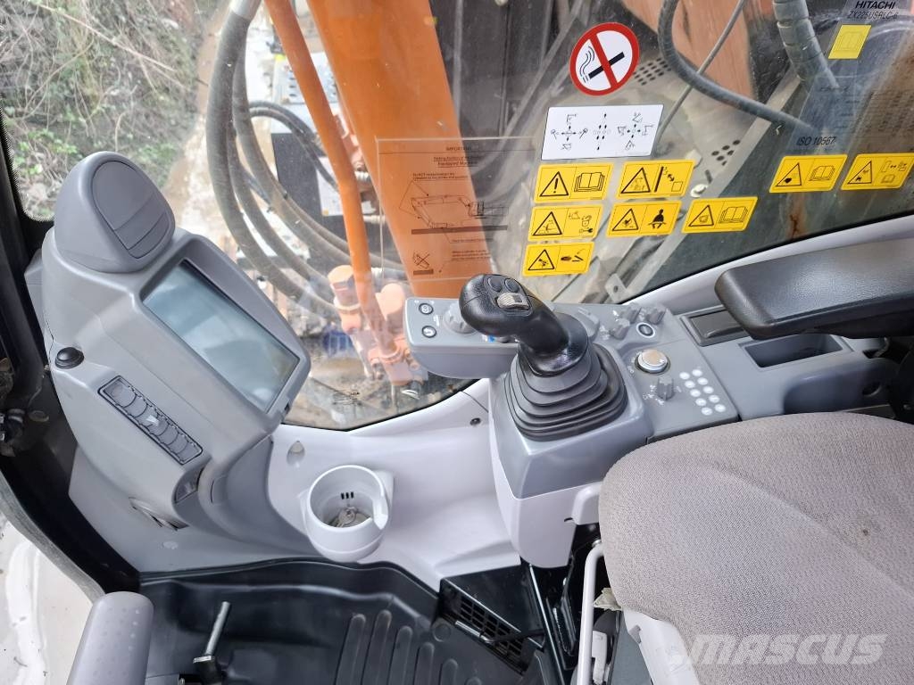 Hitachi ZX 225 US R LC-6 Telakaivukoneet