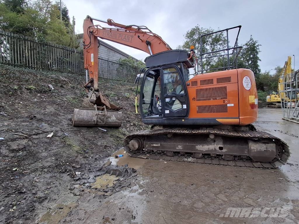 Hitachi ZX 225 US R LC-6 Telakaivukoneet