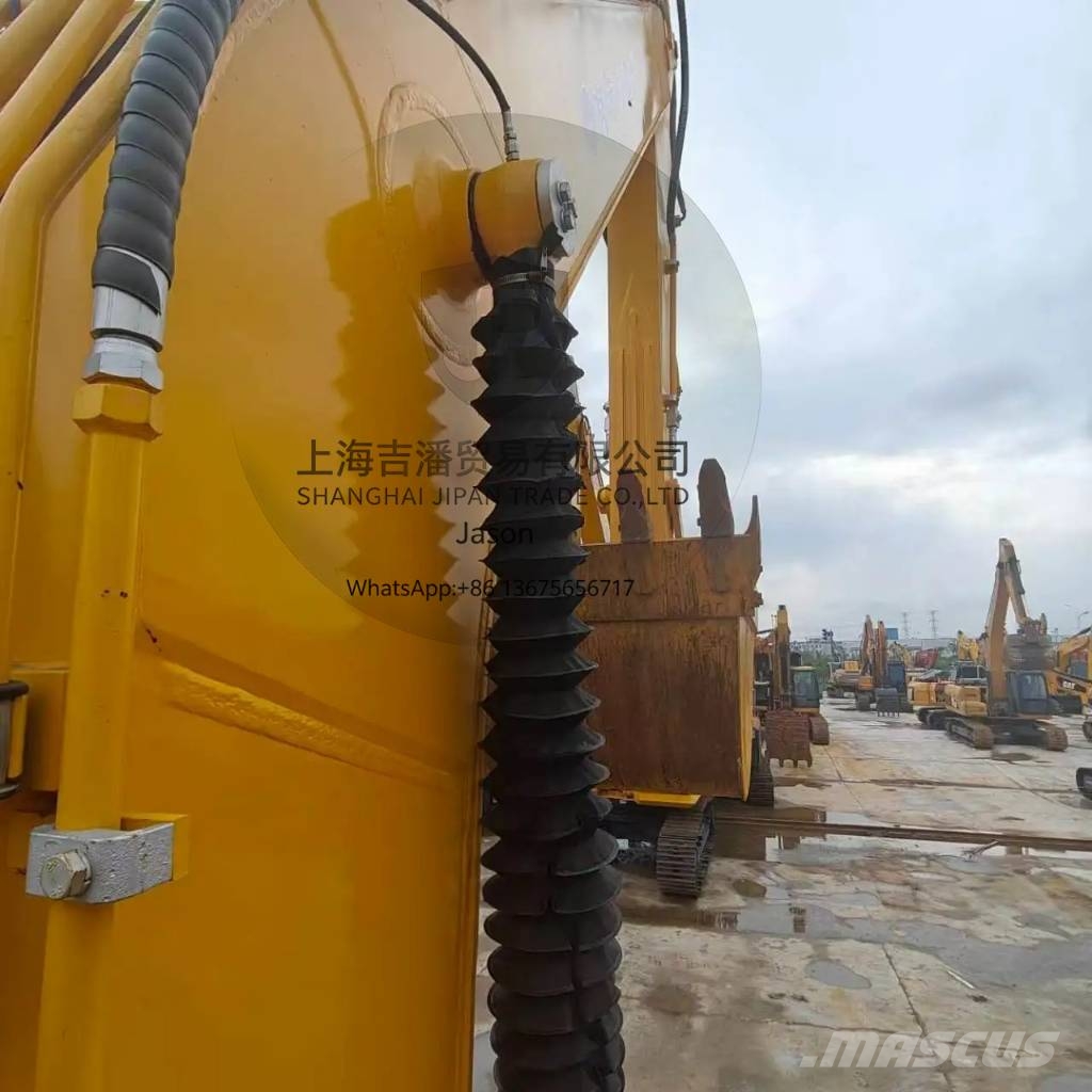 Komatsu PC 220 履带挖掘机