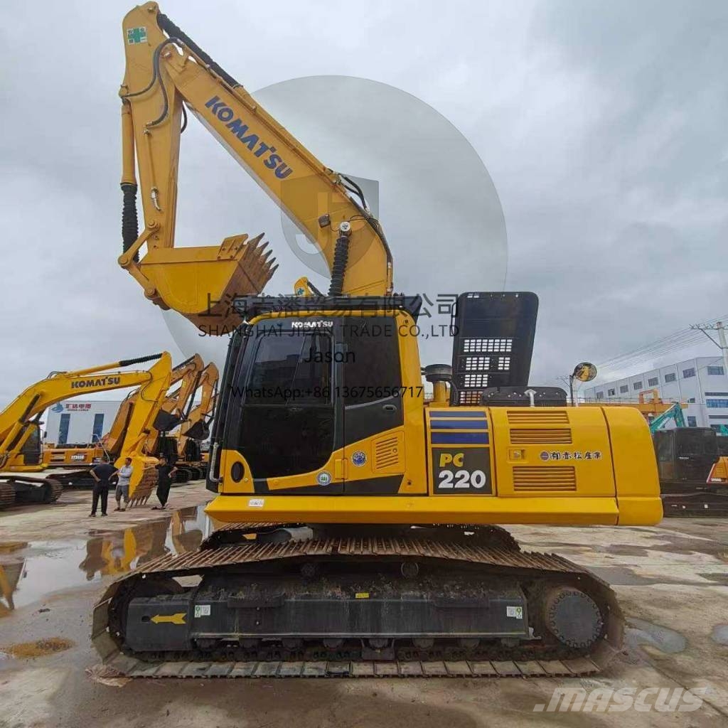 Komatsu PC 220 履带挖掘机