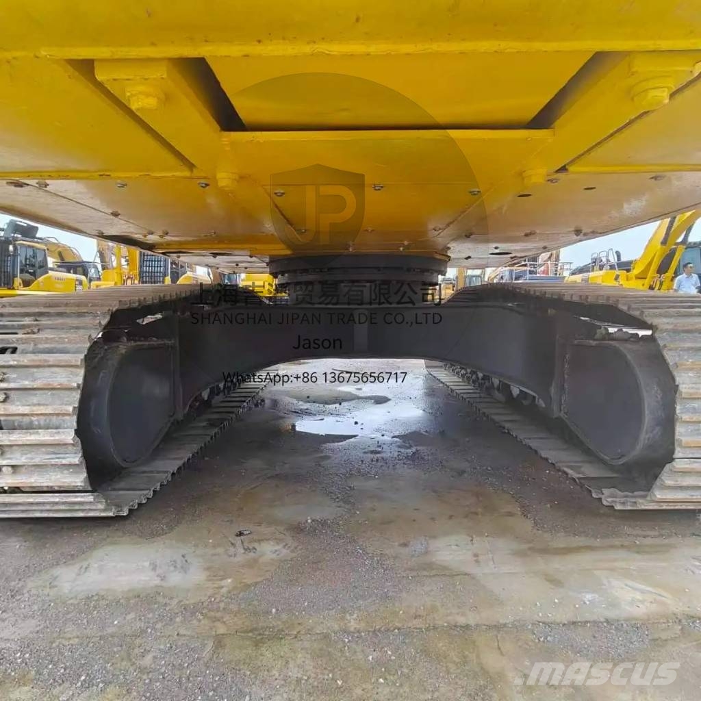 Komatsu PC 220 履带挖掘机