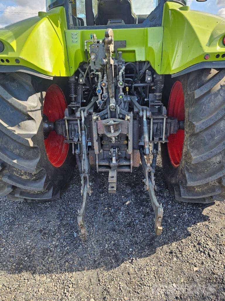 CLAAS ARION 630 CIS Tractors