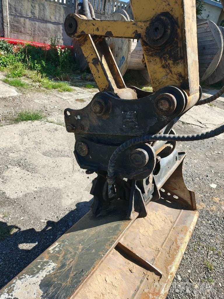 CAT 308 E 2 CR Midi rýpadlá 7 t - 12 t
